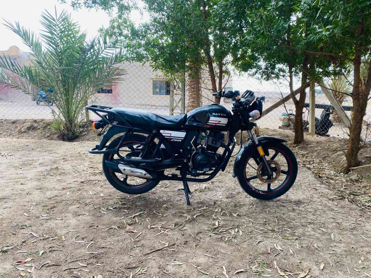 سلام عليكم دراجة دايون نفخ موديل 21 وراق صولي شرط الصولي مكفول كفالة عامة كرهبايات توير مبيه اي نقص شرط نضف من الصوره محرك مكفول كفالة عامة شرط مملعوب بيه درجه كامله مبيه اي نقص السعر مليون ١٥٠ وبيه مجال الشراي نتصل وبيك خير ودلل ***********
