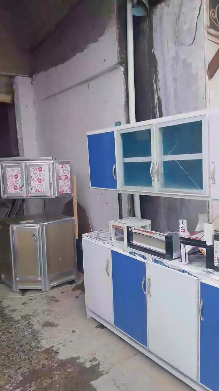 تحيه طيبه للجميع معمل ومعرض للبيع نجف شارع مكتب الرشيد قرب تقاطع الهنديه كتر ميوزه 2دريلات 2كوسره همر مولده 12امبير معمل مجهز كامل مع كاونترات مع اجار شهرين واصل السعر 6 وبي مجالالمحل شغال خير من الله ولاكن سبب الدوام للاتصال ***********
