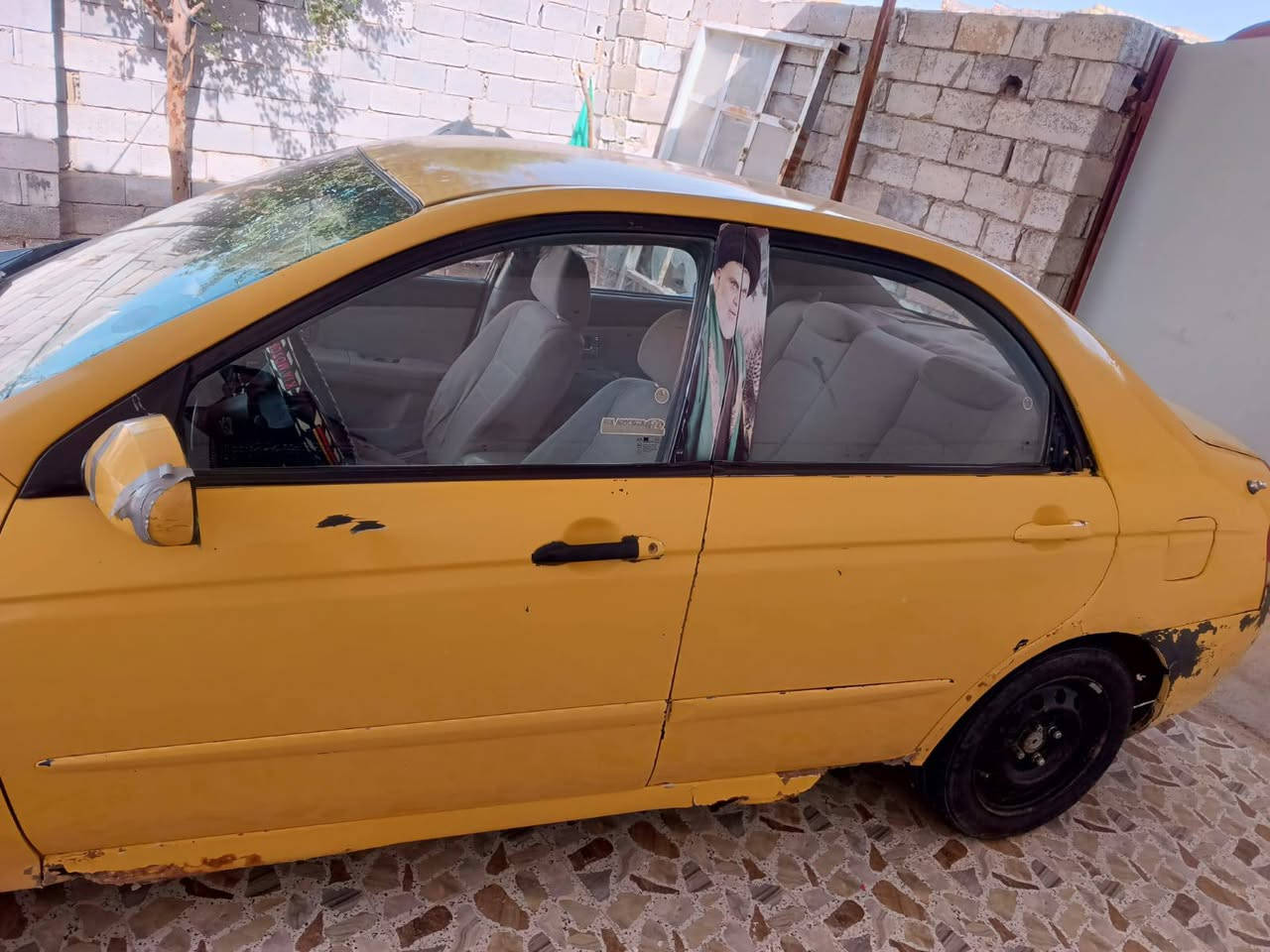 سياره للبيع كيه سيراتو موديل 8 مكينه 1600 دكشن عالي كير عادي ابيع هل موجود شوف العين سنويه صاقطه رقمه مثنى راعيه يمي ويريد امدور واسعر 53وبيه مجال للشراي 
يشلع اعيوني المكان نجف كوفه شارع المعمل
***********
