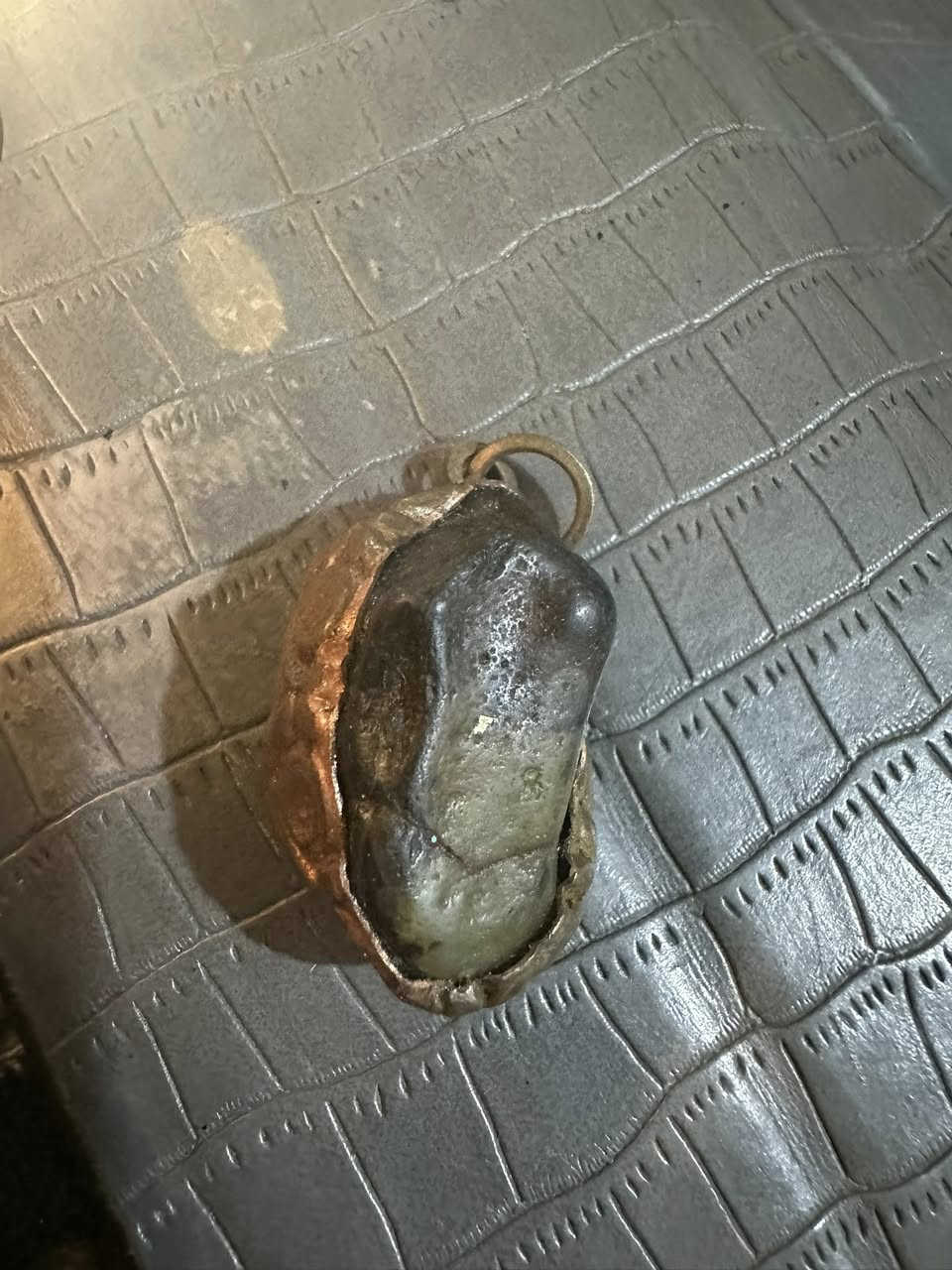 قلادة حجر عقيق  طبيعي اطار نحاس


**إذا كنت صاحب هذا الإعلان وتريد حذفه لأي سبب، رجاءا أرسل رسالة إلى الدعم الفني**