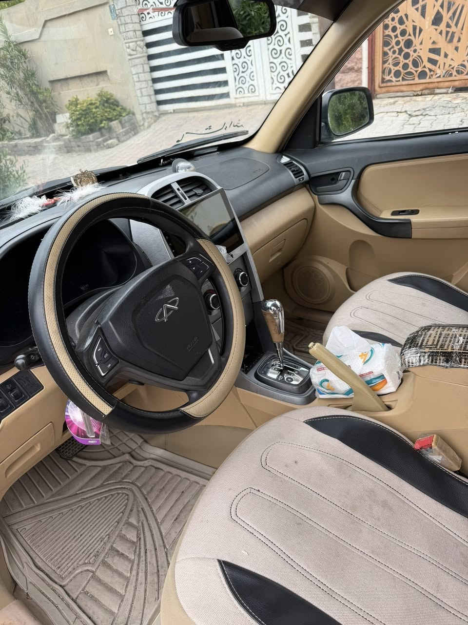 السلام عليكم تيكو 2014 للبيع السياره نظيفه تخم تاير باتري جديد تبريد شغال السعر 67 ورقه وبيهه مجال بسيط رقم جديد وهزه جديده
العنوان كركوك لا تسالوني كلشي ماعرف عليها هاي السياره كدام عينكم وتفاصيله 
سياره مال بيت 
***********
