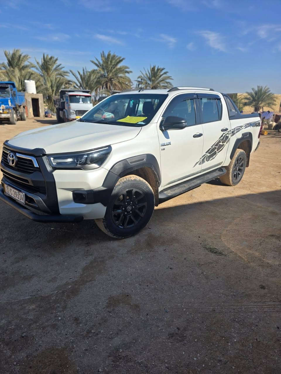 بيكم هايلوكس للبيع مكفوله كفاله عامه موديل 2021ماشيه 87رقم اربيل انكليزي اسعر 355وبيه مجال قليل اتواصل والاستفسار على هاذه ارقم *********** اتصل وبيك خير ودلل
