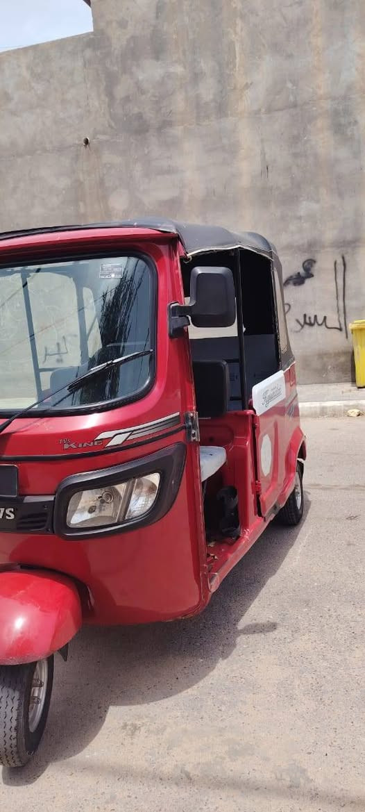 سلام عليكم تكتك تيفيس رقم وسنويه مديل 22 البدي كفاله من الضربه والصبغ مكينه مجفته تجفيت شركة شغل مضبوط تكتك خير من الله مكينه ناعمه السعر 8 ملاين وبيه مجال مكاني البصرة الحيانيه *********** تواصل وياي

