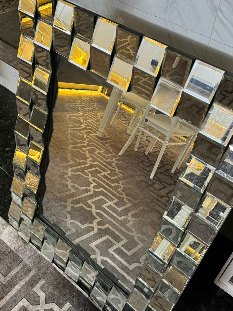 مرحبا كونسول مع مرايه للبيع فقط بي فطر جوا كونسول ماخذتة ب 450 دابيعه 300

‭***********‬رقم

