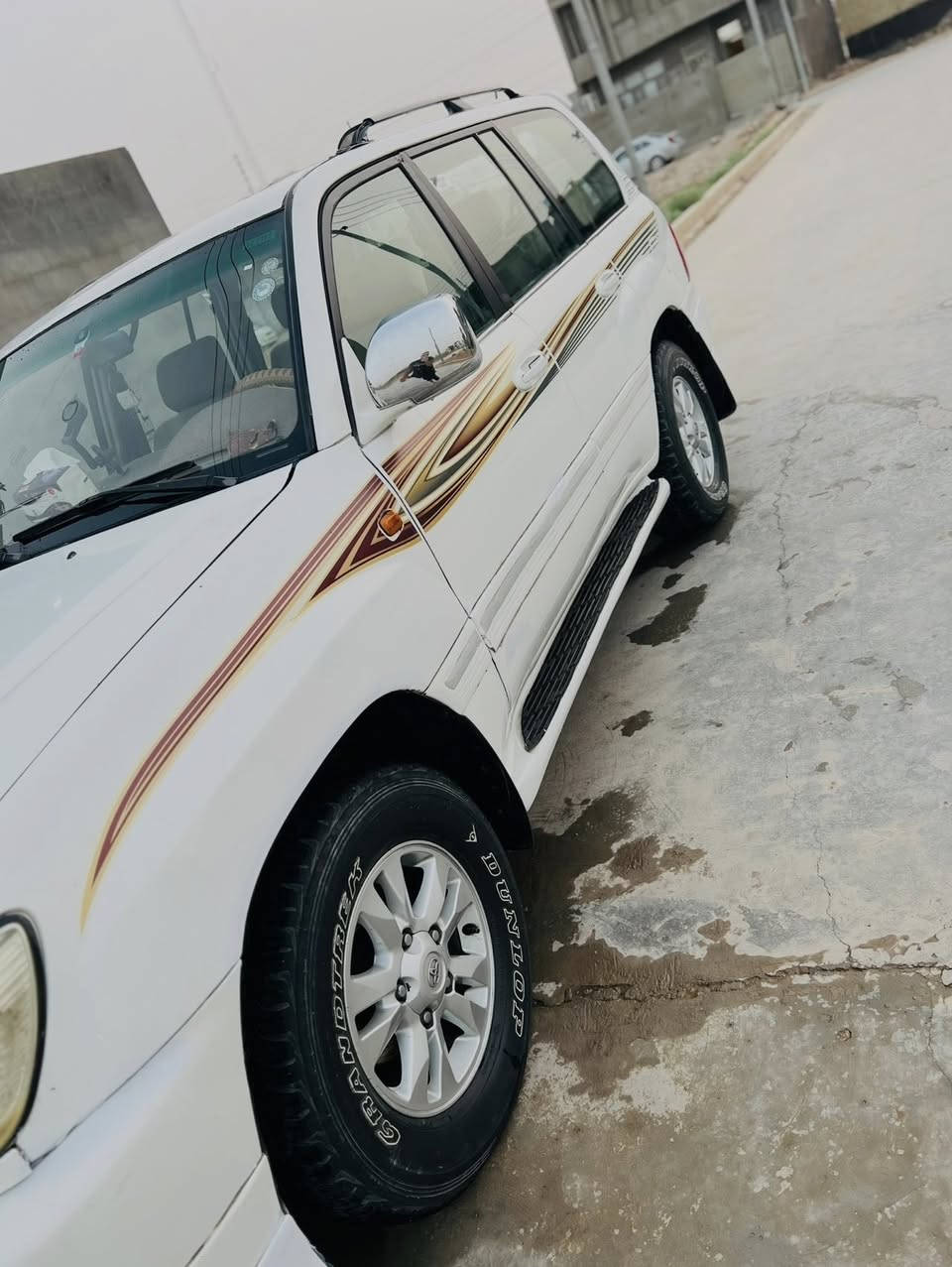 السلام وعليكم سيارة لاندكروز 
بيع مستعجل سيارة كير محرك خير من الله محرك 6 سلندر
الموديل :2000 محدث 2007
رقم السيارة : اربيل النكليزي الجديد
والباقي موضح بالفيديو 
العنوان :ديالى الخالص
السعر : 110 وبيها مجال بيك خير وتدلل
رقم الهاتف : ***********
