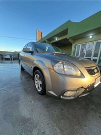 كيا ريو 2011 كليت تايتل  رقم دهوك كير عادي  محرك 1.4 اشاير بالمري  تحك...