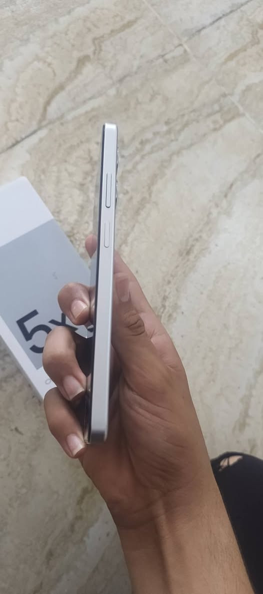 البيع  Oppo A5x جهاز جديد ما مستخدم قليل شاحن 45واط 🔋⚡ ذاكر128 رام 4 بطاريه دبل شريحه
 5000 ملي أمبير مقاومة ماء💧54 
مقاوم كسر ضده كسر تقريبا 
صوت 🔊 ستريو عالي كامرا 50 ميك بكسل كل غراض وياي  سعر 150وبيه مجال بيصط


**إذا كنت صاحب هذا الإعلان وتريد حذفه لأي سبب، رجاءا أرسل رسالة إلى الدعم الفني**