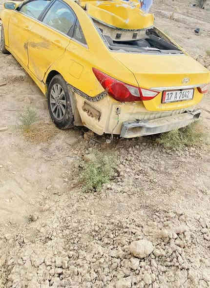 السلام عليكم 
سوناتا 13 خليجي 
مكينه وكير شغالات شرط شواصي سليمات 
والباقي كدامك
سنويا ل 30 
للاستفسار 
***********
