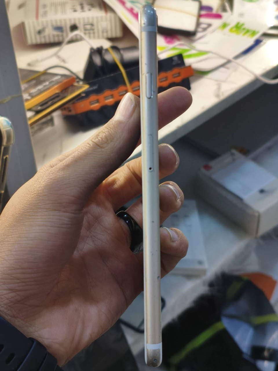 Iphone 6s Plus 32gb
فەقەت شاشەی شکاوە
پێویست بە وەسف ناکات
دار و بەردی بەشەرت

35قوفل🤑

Mob: ***********
