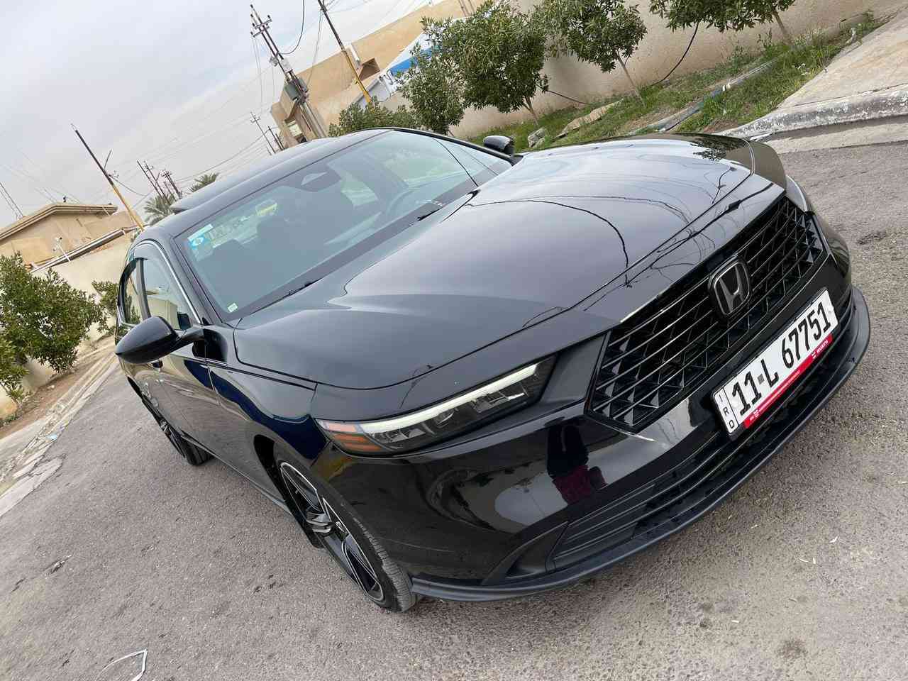 هوندا اكورد موديل ٢٠٢٣
فئة Sport هايبرد محرك ٢٠٠٠ وكير اوتو - فتحة سقف - رادارات - مثبت سرعة تفاعلي - تحديد مسار - كشن كهرباء - شاشه وكاميرا وحساس بلادي - ويل ١٩ - هاند بريك بصمة + اوتو هولد - دخول ذكي - اناره خارجيه Led بالكامل 
صبغ جاملغ امامي يمين فقط (ضرر جداً بسيط)
السعر ١٩٥ وبي مجال مكانها الغزاليه مقابل المجمع السويسري للتواصل ***********
