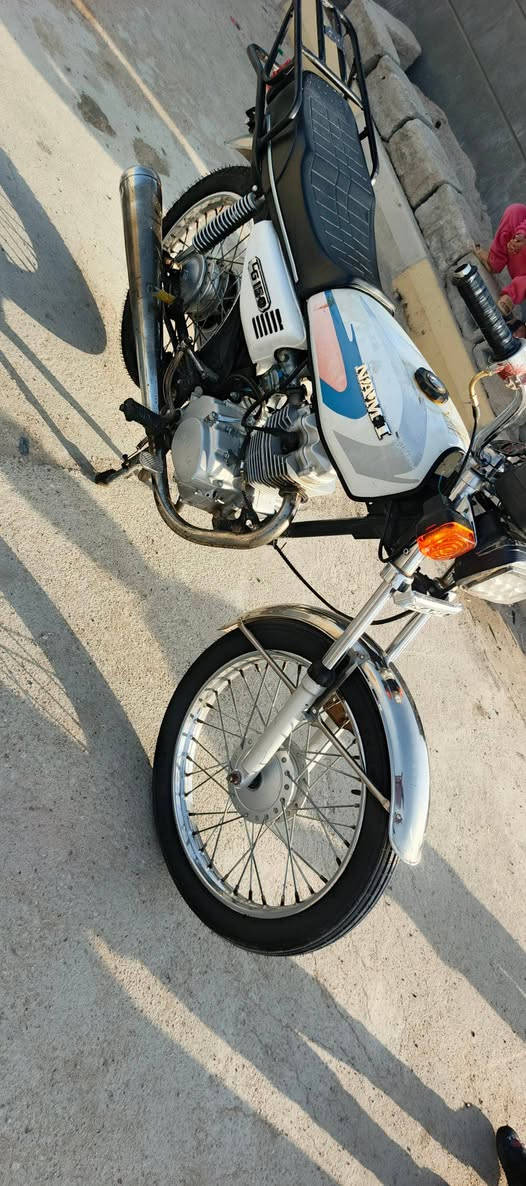 درجة اوراق اصولي معرض الكرار 
2016 شاصي 
محرك 2023 غراض نضاف تخم جديد درجة احلى من صوره 525 سعره ومجاله بصيط 
مكاني بلدوايه ***********
