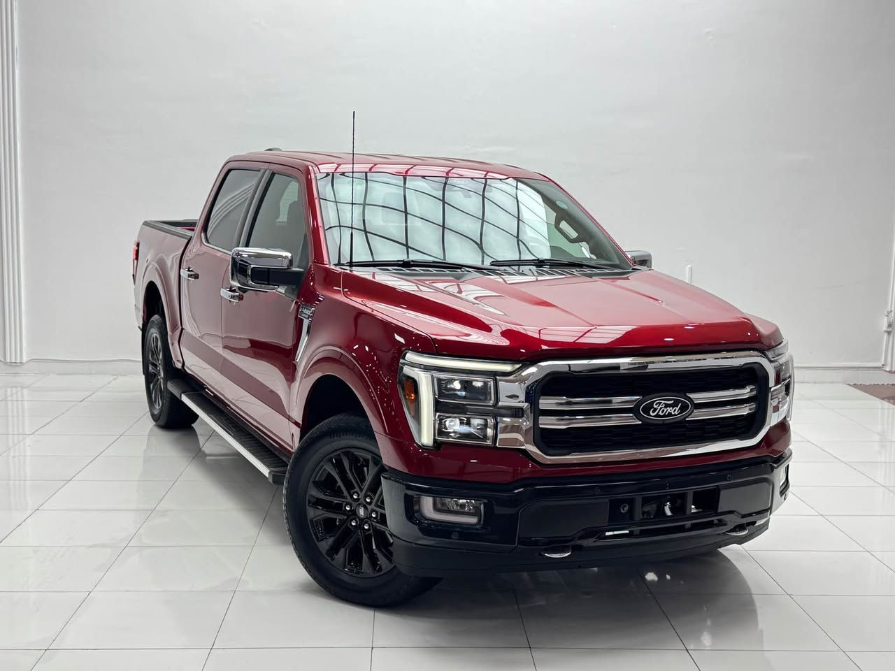 السلام عليكم

للبيع :  Ford  /  2024  /  F-150 

المواصفات: LARIAT 

الضرر : جاملخ واحد تعديل بارد

السيارة بدون رقم تترقم شمالي 

السعر : 37000$

للاستفسار : ***********

عنوان السياره : أربيل شارع 100 معرض فجر الخليج أربيل, العراق
