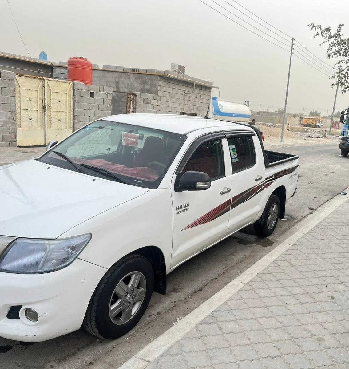 السلام عليكم 
بيكم فلاونزه كويتي 2012
شاصي 19 كفاله عامه بدون صبغ
 فقط بيهه رصعات بسيطه 
كير عادي السياره جاهزه مكينه كير 
رقم ميسان باسمي سنويه 2030
السعر 170 وبيهه مجال 
مكان السياره البصره الزبير
رقم صاحب السياره ***********
