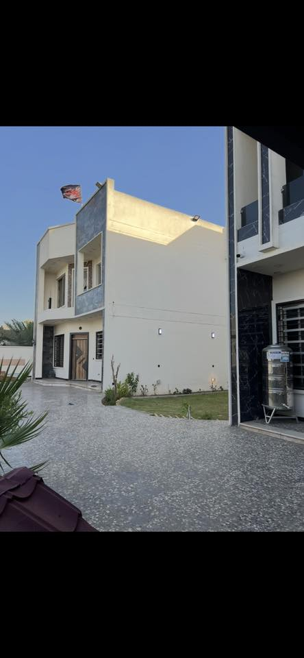 بيتين vip للاستثمار والايجار السنوي فقط الدوره مدخل جمعيه خير الله على خدمي السريع المؤدي الى محطه الؤلؤه يصلح سكن او شركه او مخازن 
- كل بيت ٥ نوم 
٢- سويتات الطابق الارضي والثاني
٣- مطابخ ايطاليه 
٤- بكل طابق كيزر 
٥- بكل بيت ٣ تانكيات ماء ومظخات ماء وبوسترات 
٦- تدفئه وتبريد 
٧- حدائق ٢ كبار 
٨- المساحه الكليه ١٤٠٠م 
٩- كامرات مراقبه فول 
١٠- كراج والطرامي تاخذ ١٠ سيارات 
١١- كل بيت ٤ حمامات + تواليتات وحمام خارجيه
١٢- شلال وكعده ترفيهيه باحدى الحدائق 
*********** / ***********
