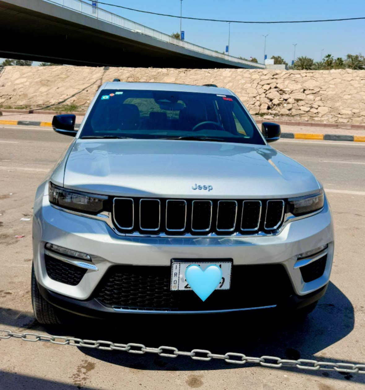 جيب كراند شيروكي 4XE 2024 وارد امريكي
Jeep Grand Cherokee 4Xe 2024 2.0L

حجم المكينه : 2000  +تيربو + هايبرد + بلك ان 

المسافة المقطوعة : 9  الف ميل

سيارة نظيفة وجديدة بمعنى الكلمة 

الضرر : تبديل باب خلف السايق نفس اللون فقط   

رقم الشاصي 1C4RJYB60RC114029

#مواصفاتها
1.شاشه  كبيرة كار بلي
2.بصمه
3.تشغيل عن بعد
4.دمام خلفي
5.كشنات جلد
6.كشن السايق ميمري
7.كشنات كهرباء
8.صندوك كهرباء
9.حساسات خلفيه
1. قطع تبريد 
11.اشاير بالمري
12.رادار امامي
14.ثلاث وضعيات قياده
1. بنوراما فتحتين
2. كير ماوس
3. نظام منحدرات
4. هيترات بالكشنات 
19.ويل كب كروم
20.لايتات لد
21.بكلايت لد
22.كشافات
23.بصمة ابواب

رقم بغداد 

اكتب    تم   ..  يجيك السعر 

للاستفسار  ***********
