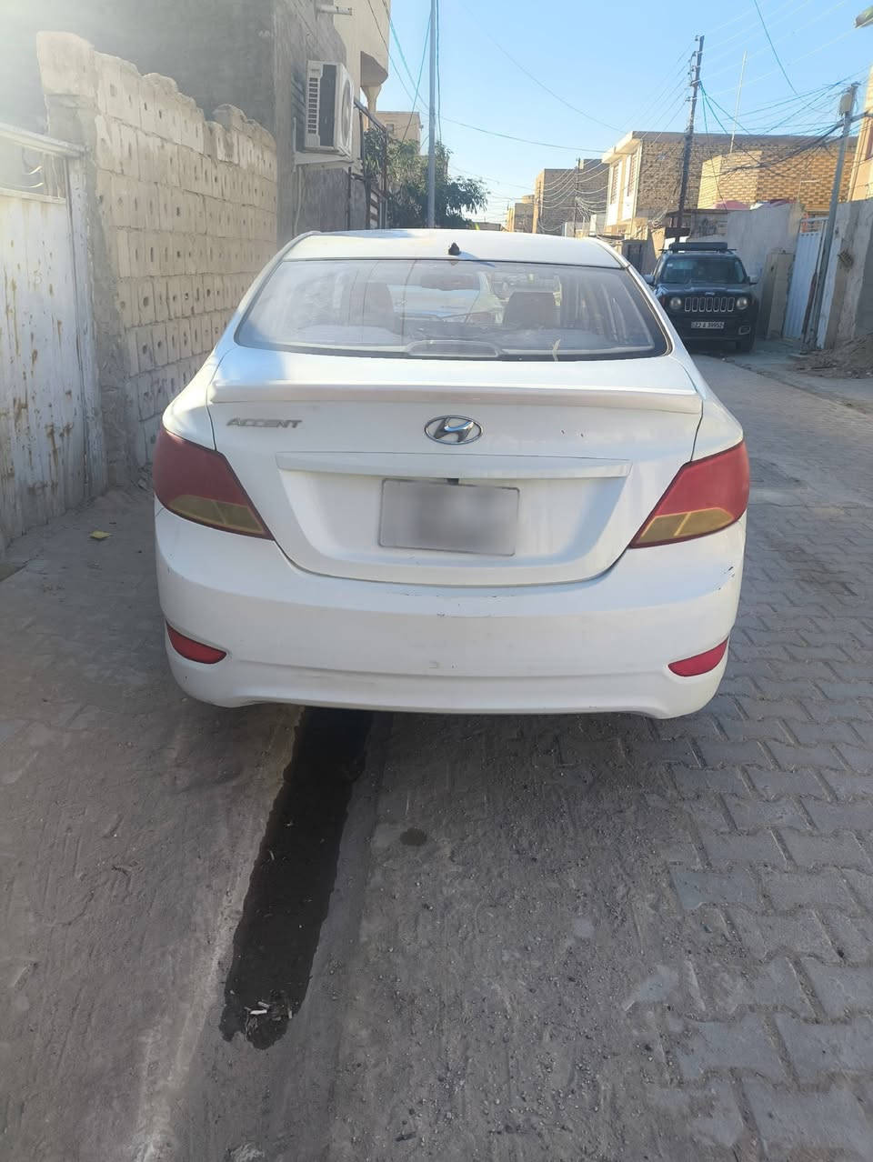 اكسنت 2017 خليجي للبيع محرك 1400 رقم بغداد انكليزي بيه ثلاث قطع السيارة جاهزة مابيه اي شي مكاني نجف 
السعر 87 وبيه مجال قليل الرقم ***********
