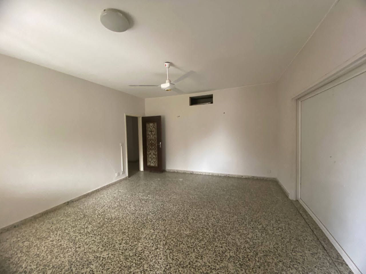 بيت ٤٠٠ متر طابق ونص للايجار بدوميز  قرب مدرسة دجلة ٣ غرف صالة استقبال مطبخ حار بارد صحيات مجموعتين كراج حديقة كبيرة 
إيجارة ٥٠٠ قفل
*********** واتساب تليكرام اتصال
*********** واتساب تليكرام اتصال
*********** واتساب تليكرام اتصال
