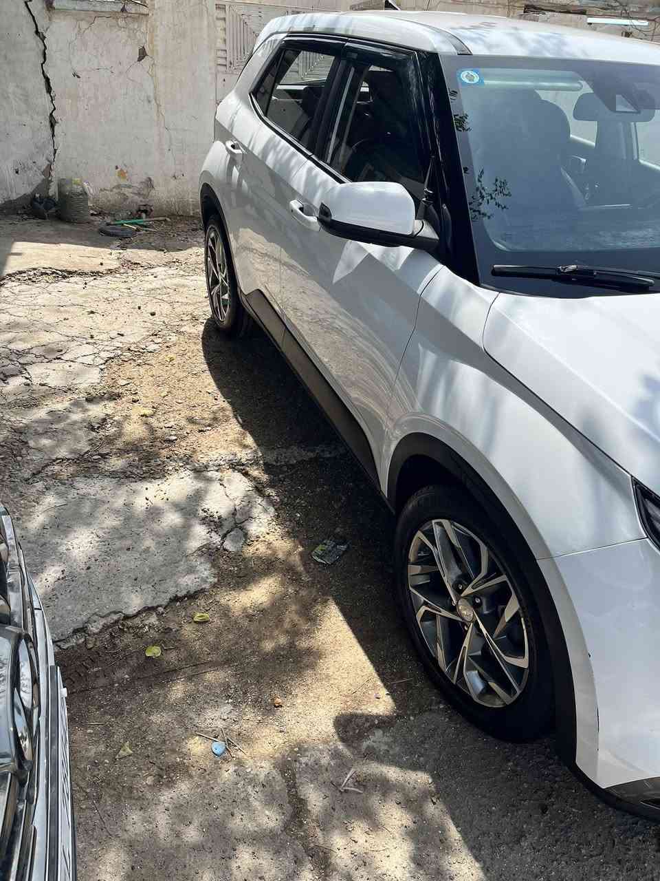 السلام عليكم فينو 2022 وارد كوري خليجي فول مواصفات عدا الفتحه / مري شفط/ لايت دوار/ تحديد مسار / رادار / بصمة / كشنات جلد / تدفئة وتبريد بالكشنات/ تدفئة سترين /6 انظمة قيادة / وشاشه جبيرة/ تشغيل عن بعد /  والمواصفات الي بيها متجي بالامريكي . السيارة حادثها بالسونار موضح ماشية 26 الف ومناقصها اي شي السعر 138 مكان السيارة بغداد حي القاهرة والشراي يتواصل خاص


**إذا كنت صاحب هذا الإعلان وتريد حذفه لأي سبب، رجاءا أرسل رسالة إلى الدعم الفني**