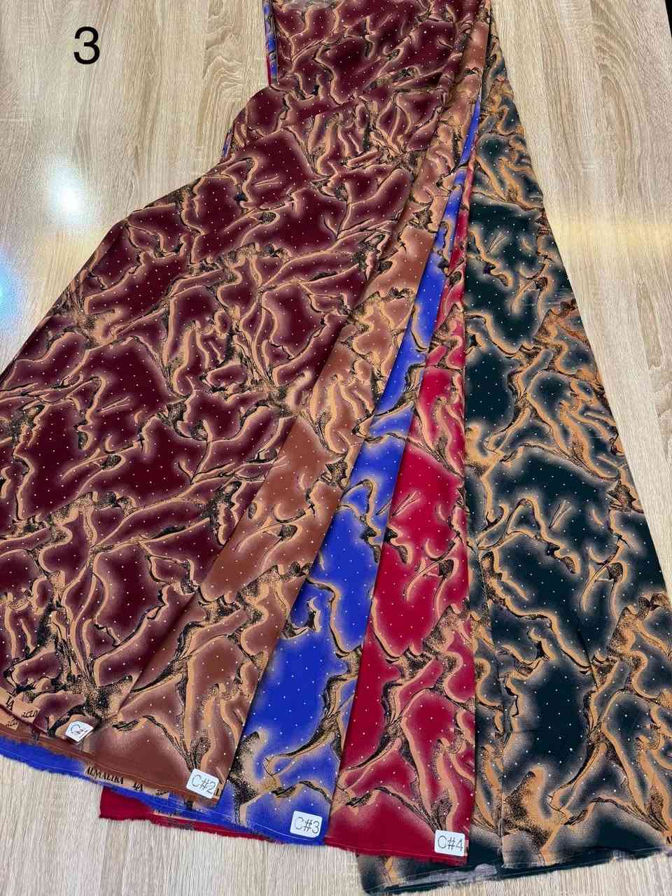 السلام عليكم 
دبل صبغ دز چارج ستراس 
ماركه الملكه 
خامه درجه أولى 
بغداد شورجه سوق الأخوين 
محلات ليث الشويلي 
للتواصل ***********
واتساب او أتصال
