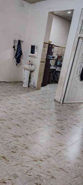 59 مليون فقط بيع سريع وصاحب البيت مستعجل حسب الطلب نقد او اقصاط يوجد  بيت حديث البناء مساحته 100 متر يتكون من مشتملين طابق ارضي خلصان وطابق ثاني 
 بعده موقع البيت ام الكرفس البيت مجر حالين   نوع العقار ملك زراعي بيع سريع مباشر مع صاحب البيت التصال على رقم لان مكلف بنشر  ***********
