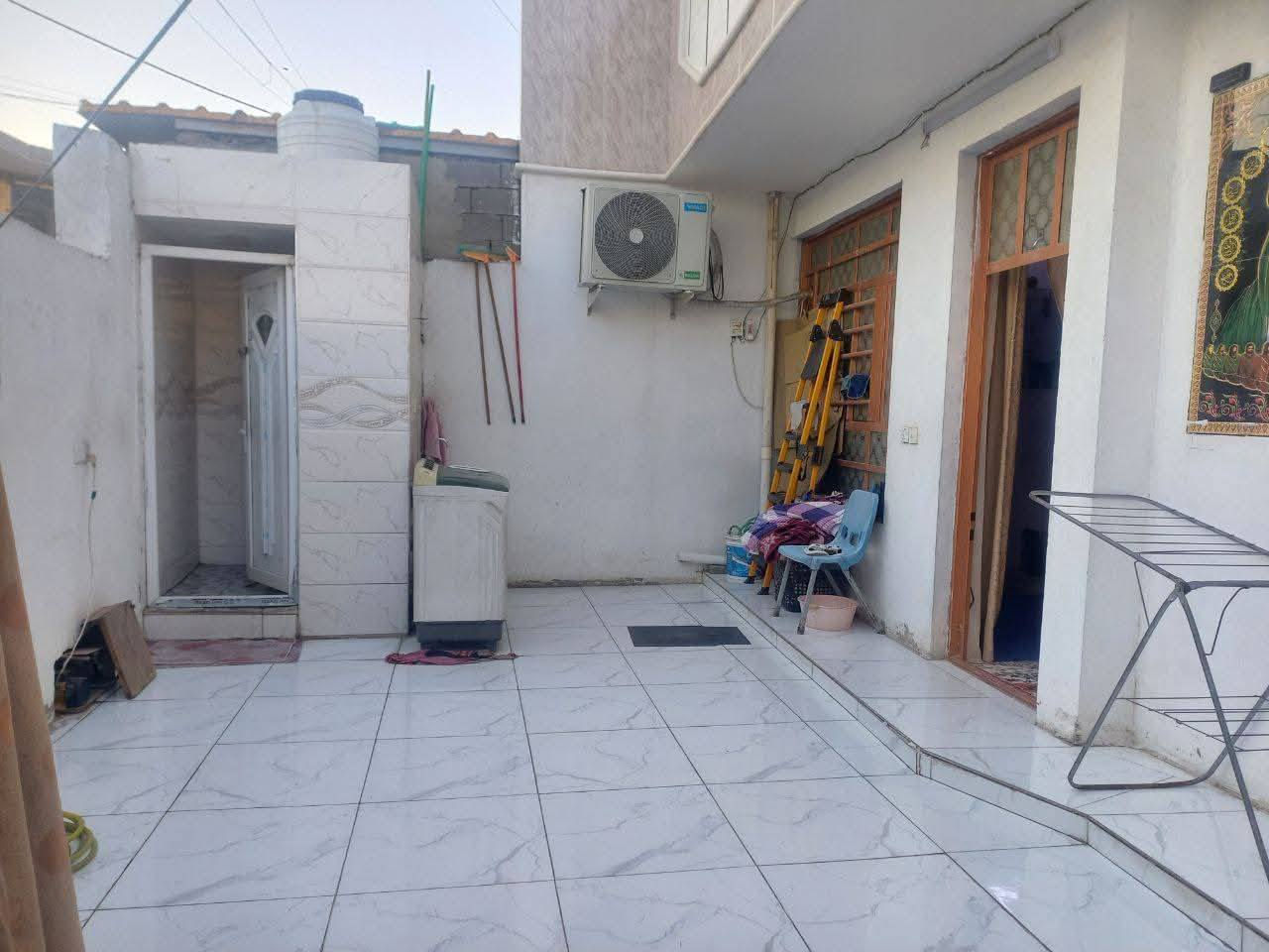 دار اللبيع حي سفير اول فرع من كهوة جاكي
مساحة 100 مربع
***********
