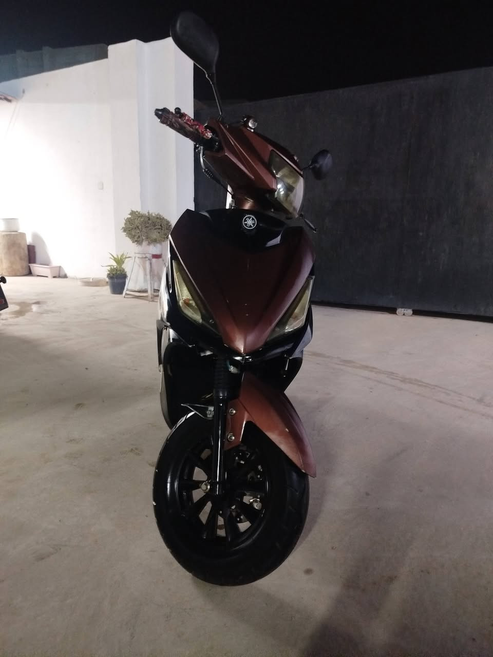 السلام عليكم موطور للبيع حجم المحرك 125.وكلشي بي شغال كهربائيات سعر 280الف وبي مجال مكاني الرمادي للاستفسار الاتصال *********** واتساب او خاص
