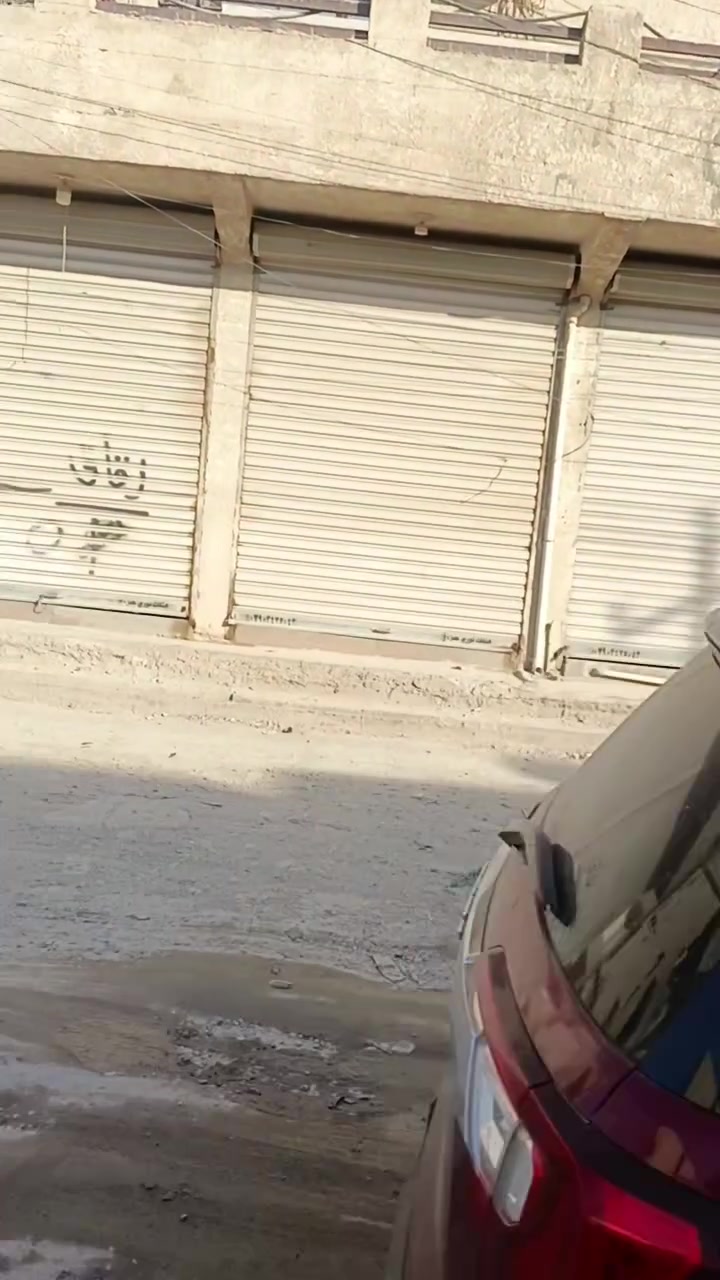 شقه للايجار مساحه 150متر2غرفه نوم واستقبال وطبخ وحمام ومطبخ مجمع السلطان شارع البنجرجي للاتصال بنا 
‏‪***********‬‏
