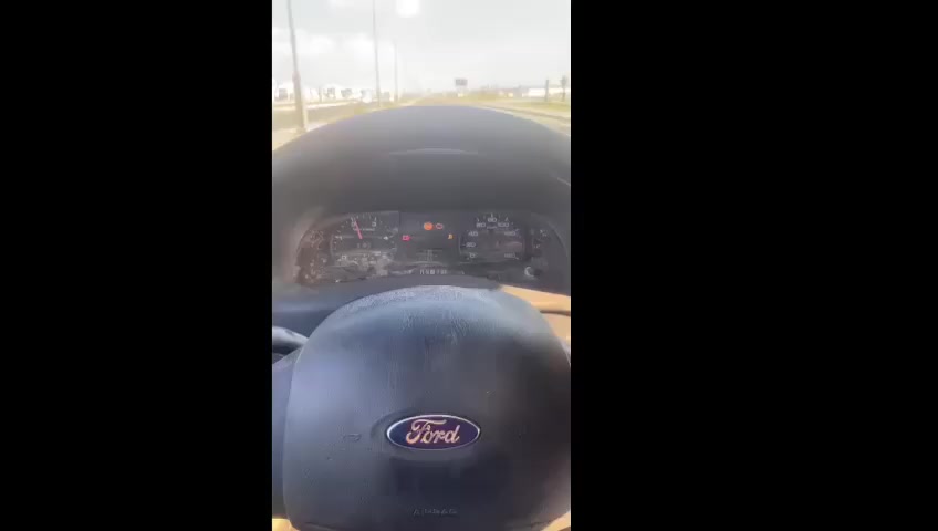 فورت اف 350 مكينه بلاديه كاز توني شاده موديل 2007مكاني بصره اصوليه شرط تحويل السعر ٥٥رقمي ***********
