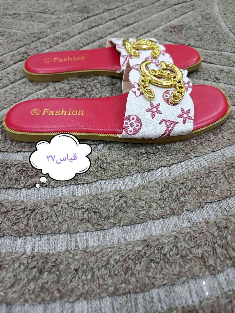 سليبر فلات قطعة ٤ الاف


**إذا كنت صاحب هذا الإعلان وتريد حذفه لأي سبب، رجاءا أرسل رسالة إلى الدعم الفني**