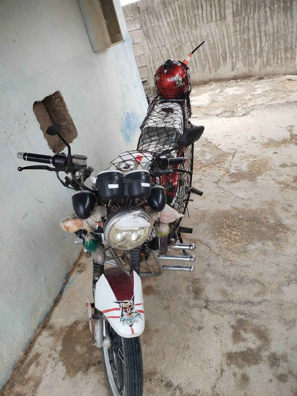 يوجد ماطور هايوشه للبيع
الموديل 2022 
السعر  750  وبي مجال 
لل استفسار اكثر اتصل 
***********
