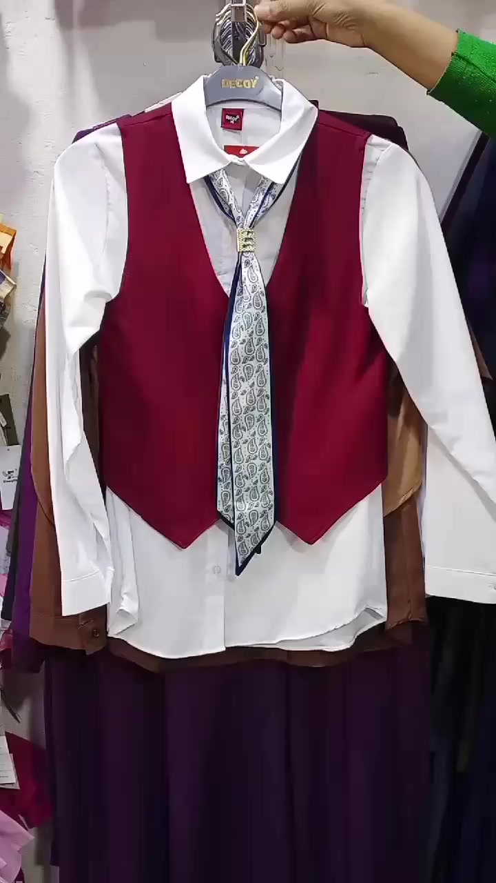 قميص يلك وسكارف 
خام كتان خليجي 
 السعر 15 الف 
القياس 36/ 38/40/42/44


**إذا كنت صاحب هذا الإعلان وتريد حذفه لأي سبب، رجاءا أرسل رسالة إلى الدعم الفني**