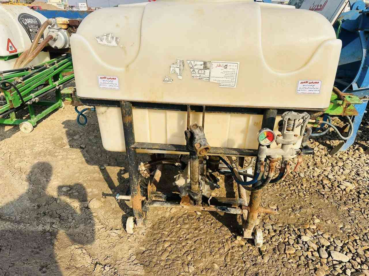 السلام عليكم للبيع معدات زراعيه مرشات حجم 400 لتر مستخدام وجديد حجم 600 حجم 800 لتر باذراه حجم خمس وزنات مستخدمه شرط نظافه العنوان واسط الزبيديه للستفسار اتصل ***********
***********
