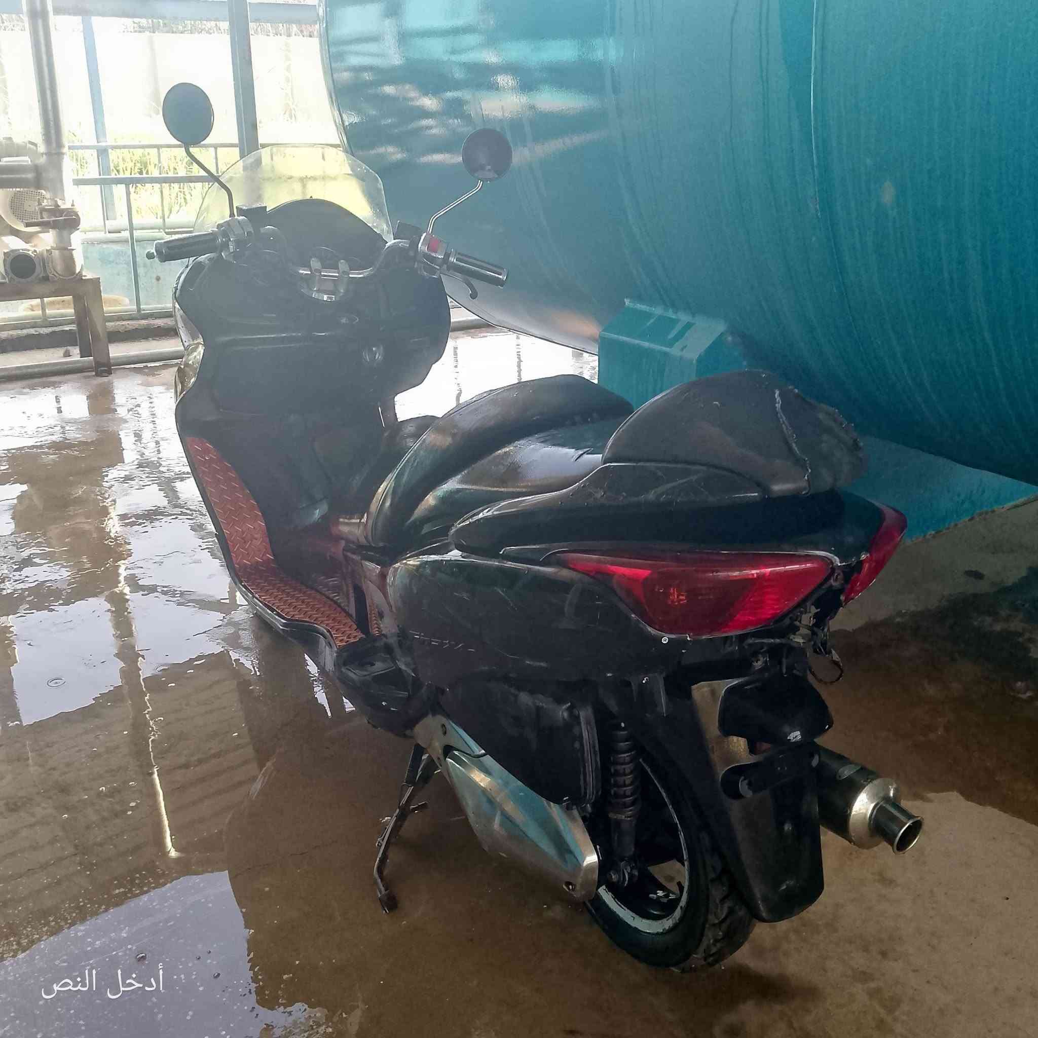 بيع دراجه فورز 800 

مجرد كايم محركها 

تايرها الخلفي فاش 

السعر 600 وبيها مجال 

للستفسار.   ***********
