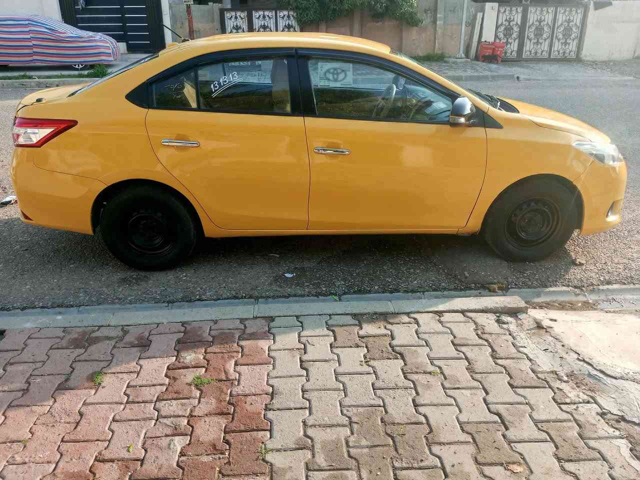 السلام عليكم تيوتا يارس موديل 2014 مكاني كركوك بطاقه بنزين سنويه جديد فول اتوماتيك مرك كير كله جديد بل شرط *********** اتصال فقط لا خاص ولا تعليق رجااا
