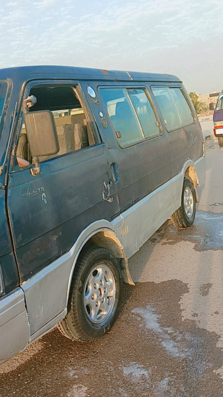 السلام عليكم كيه بسه موديل 95السياره بلاديه  تاير  نضاف باتري جديد سلف داينمو جدد السياره خير من الله عليه هيه 450 سعرة 19بيه مجال  مكان السياره بغداد محموديه  رقم *********** /***********
