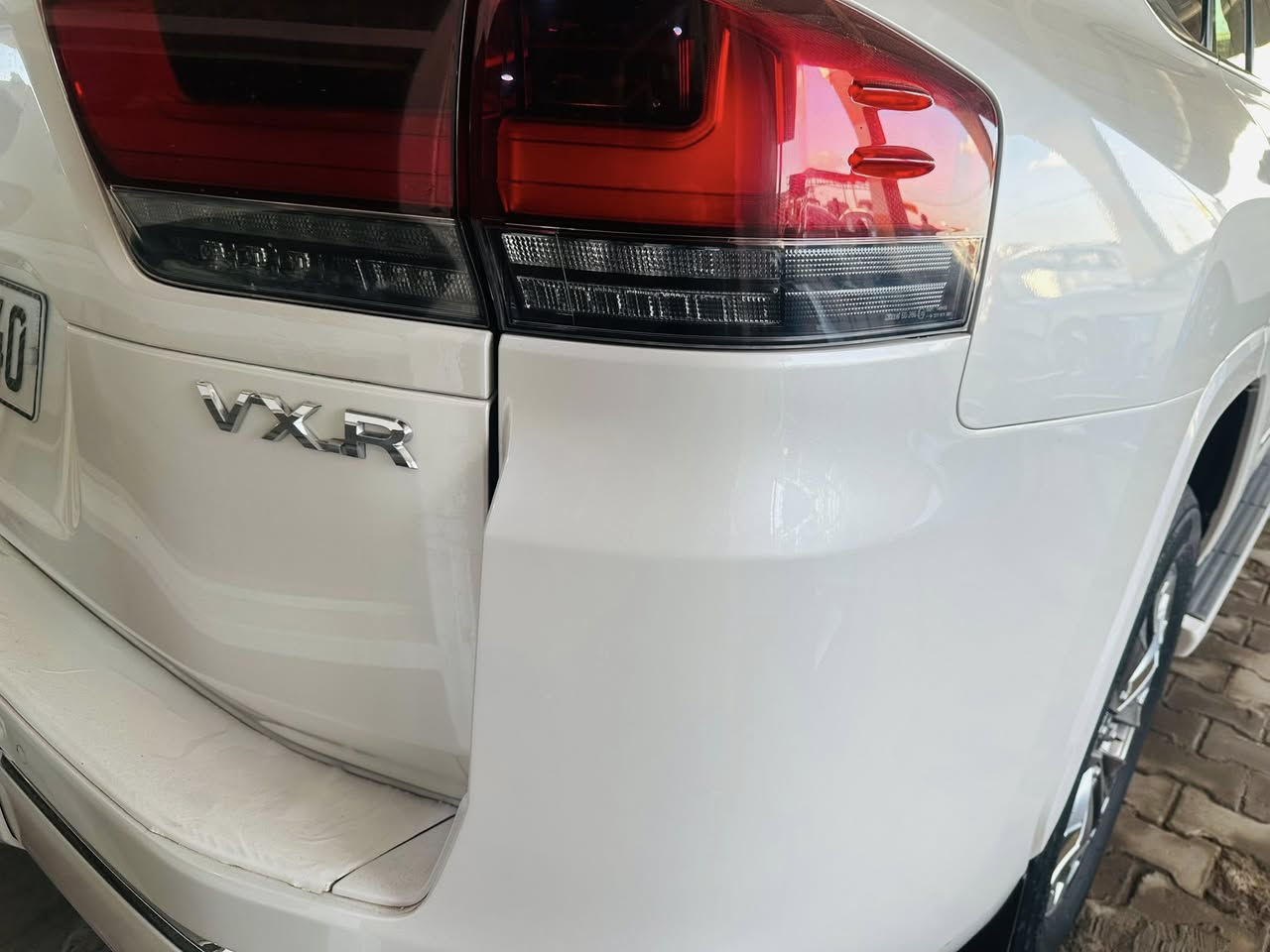 سلام عليكم 

لاندكروزر  VXR

البيع. 

موديل ٢٣

ماشيه ٥٩

مكفول 

مغلافه. PPF

بيبان. شفط 

داتشو 

اشاير اكزز 

مكينه تيربو 

٣شاشه 

داخل احمر 

رقم بغداد مميز 

***********
