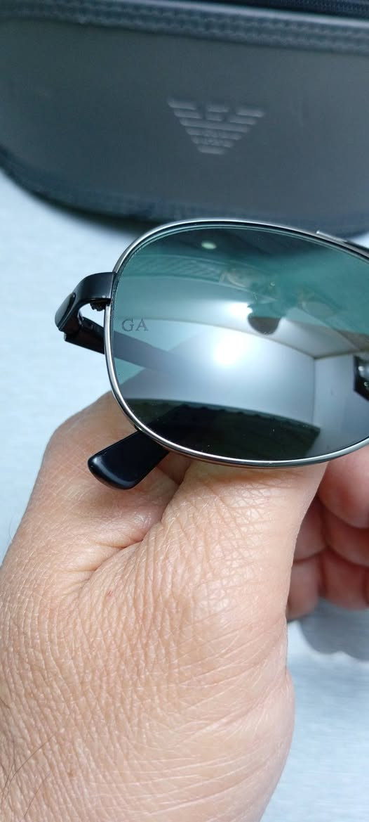 نظارة ماركة جورجيو ارماني
موديل: طيارين 

قياس: 58 وسط 

عدسات: بوليكاربون 

فلتر : uv400  لحماية العين من أشعة فوق البنفسجية 

وزنه خفيف

قطعة نضيفة جدا جدا ( جديدة)

للاستفسار: واتس اب ***********
