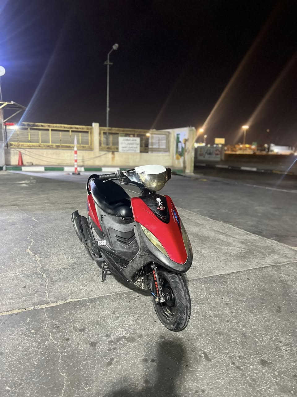 السلام عليكم دراجه ماكس عدله مفتوحه بس ولفات كهربائيات كله شغاله نكره سلف هندر دراجه حلوه كامله تخم تايرات جديد كفرات تجاري مختم السعر 575وبيه مجال العنوان الامن الداخلي قرب حسنيه اصحاب الكساء الرقم ***********
