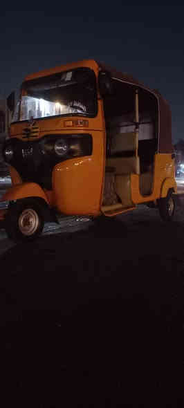 سلام عليكم تكتك موديل 19البيع مستعجل كلش على بيعهت اوراق كامله واصله المعمله نص ترقيم *********** بغداد حي العامل راسلني خاص السعر
