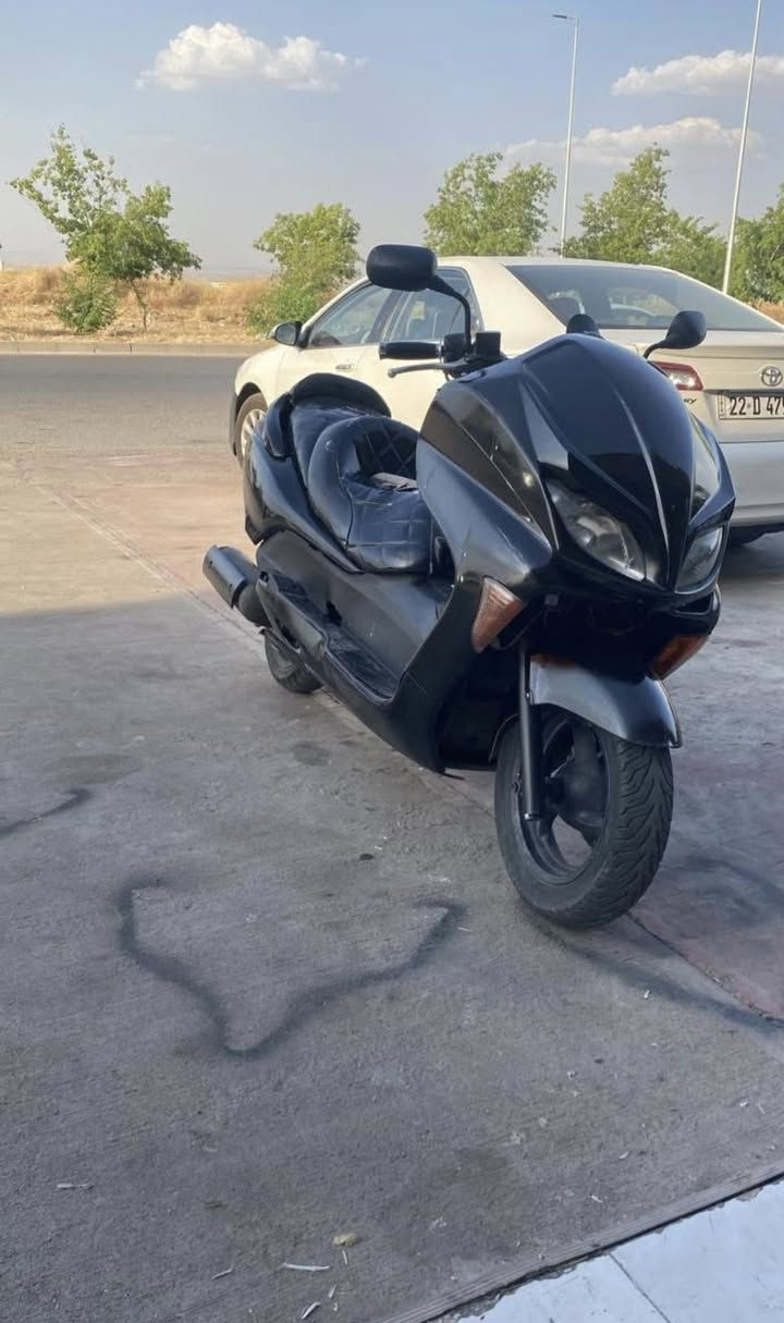 فورزا 08 فول  دراجه شلعه معدل فول  الدراجه يحتاجلها اكزوز فقط دراجه خير من الله نص نكره 
الدراجه كلجات امامي خلفي جديد
دبلات جدد 
منظومة زنون شمسي 
مسجل وسماعات 
يعني جاهزه تشغل
 وتطلع مكاني أربيل 
بجم بومه بهذا الموديل وحده باربيل 
السعر 10ورقات وبيها مجال لطيبين
للاستفسار *********** مكاني أربيل
