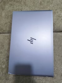 حاسبة من نوع hpجيل ال 11 مستخدم نظيف جدا ما مستخدم هواي. اسم الحاسبة D...
