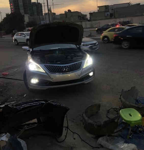 سلام عليكم 
ازيرا 2013 وارد امريكي محدث بجم 2016 سنوية وهزة 2025/8/32 جديدة والرقم الجديد 
فول مواصفات للأخير ماشية 126 mil كير محرك اني اكفلكياهن شكد متريد 
تبريد تدفئة مقاعد امامي خلفي 
بنوراما 
مكينة v6 3300 gdi 
سستم صوت انفنتي 
بردة وية ال R تصعد وتنزل بلادي 
حساس خلفي بلادي + كاميرا شاشة بلادية 
عدسات led + كشافات دعامية led محدث بالكامل 16
ميموري خزن مقاعد 
باقي المواصفات لا حاجة للذكر لان الازيرا مواصفاتها هواي البقيات معروفة 
حادث السيارة بالعراق جامغ واقل نص الباب 
حادث امريكا باب الصدر فقط 
والبنيد جارد ومصبوغ يعني 4 قطع 
السعر 112 ورقة وبي مجال 
هذا رقمي للأسفسار *********** 
والي عندة مراوس بسيارة اقتصادية سني ما سني اراوس اذا نضيف
