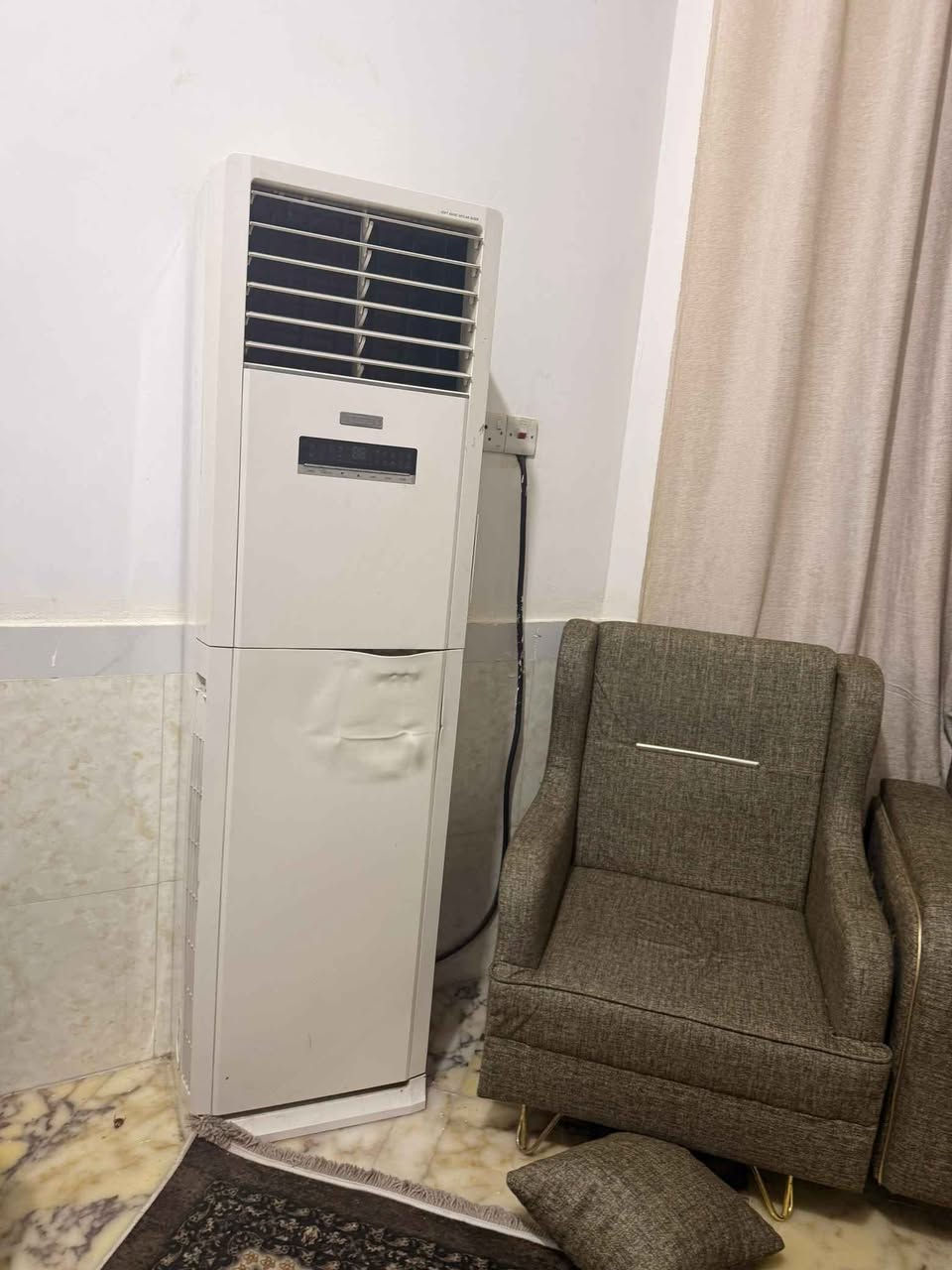 سبالت عموديه عدد ثنين كاملات خارجه وداخليه وبوريات وريمونتات طنين..... ملاحظه السبالت عاطلات عاطلات ابيع عاطل ماعرف شني عطلهن الله شاهد اثنينهن 500البصره الحيانيه شارع السيد عل المستطيل ***********متواجد فيس وات ساب البصرة, العراق
