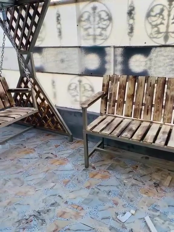✨ شغل عراقي بإيد عراقية ✨
من داخل معمل جاسم الجابر للنجارة
تم تنفيذ مرجوحة بتصميم أنيق ومتين يناسب البيت والحديقة 🌿🪵
دقة بالشغل، قوة بالتصنيع، ولمسة فخامة بكل تفصيل 🤎

صنعناها حتى تجمع الراحة والجمال بقطعة وحدة ✨
للطلب والاستفسار مراسلتنا على الصفحة 📩
او الاتصال عل الرقم التالي ***********
