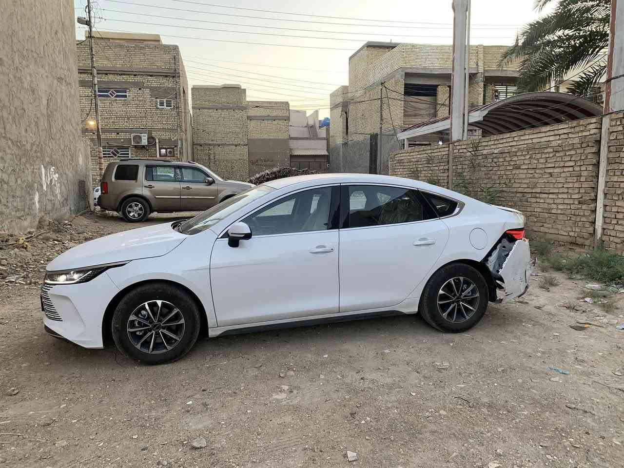 دستروير 2025 السياره جديده ماشيه 2000 حادث بالدعاميه الخلفيه مثل ماموضح اصبعين جنطه واصبعين چاملغ ومالي خلك اصلحها مرقم كامل . السعر 18 مليون . للتواصل : ***********
