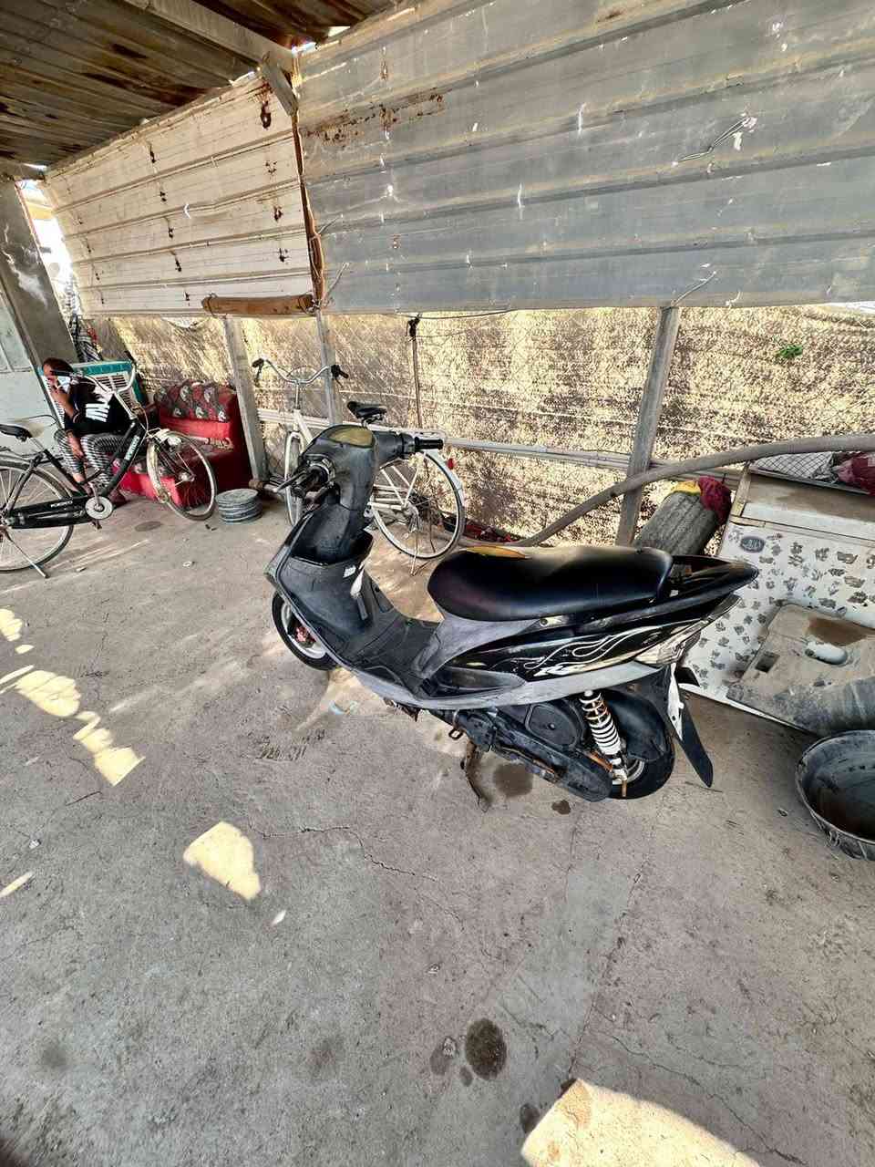 سلام عليكم دراجه ماكس عدله بلادي (كفاله)
دراجه ملحه 
كفارت بلادي كله مختم 
بيه ويل نجمه 
قبق فلاوين 
قطرة اكسل و دهن 
دبل خلفي  كله اصلي تفاصيل خاص مكاني مركز 
***********
