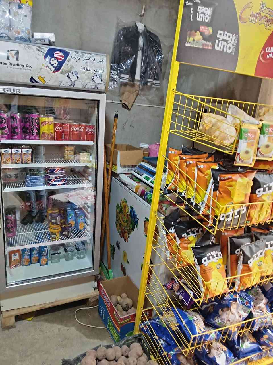 اسواق للبيع بيع كامل 
مكان موصل ***********بي وتساب
