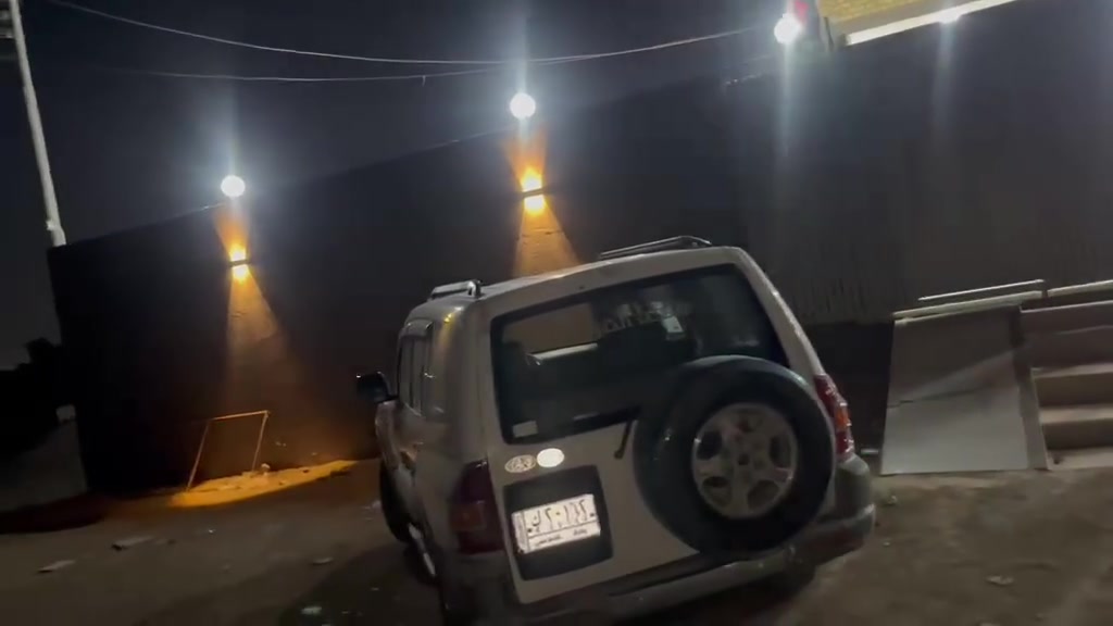 بيت للبيع ٣٥٠م البناء  ركن على ساحه ٢ بيت عن شارع ٤٠  الحبيليه ٢ بناء حديث فول السعر  ١٦٠ قفل للاستفسار الاتصال ***********
