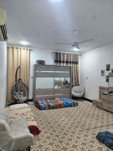 السلام عليكم يعلن مكتب الكوخ للعقار عن بيع دار  بناء درجه اولى رفت في حي العسكري قرب نزلة خيري العبد الله
المساحه 100م
الواجها 5م
النزال 20
السعر 105
مطلوب اسكان 38
تسديد شهري 200 الف
يعني تدفع 67 والباقي اقساط للإستفسار مراجعة مكتب الكوخ او الاتصال على الأرقام التاليه
***********
***********
