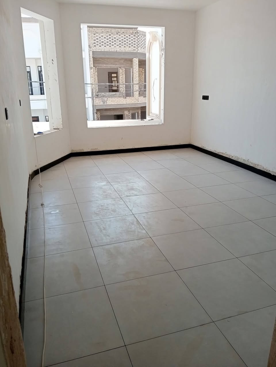 فن السيراميك وديكورات شغل درجه اولى شرط خاص وتساب موجود متفرغين حالين رقم الهاتف. ***********
